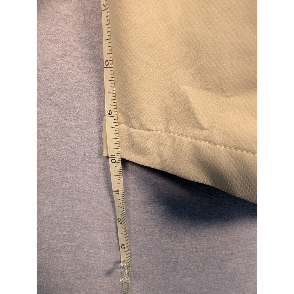 Under Armour Golf Shorts Mens 40 Tan Flat Front Performance Stretch Excellent - Picture 5 of 5